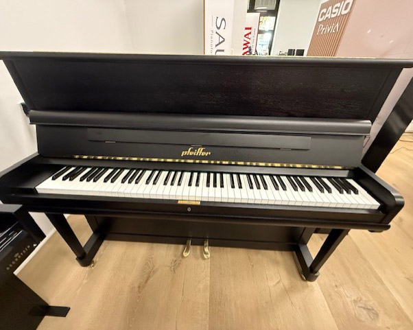 Pfeiffer 118 Klavier schwarz matt Seidenglanz