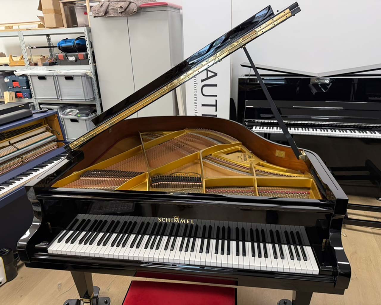 Schimmel Flügel 150T schwarz poliert