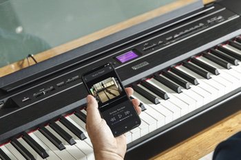 Yamaha P 525 Stagepiano mit Bluetoothverbindung zur vielen Apps möglich