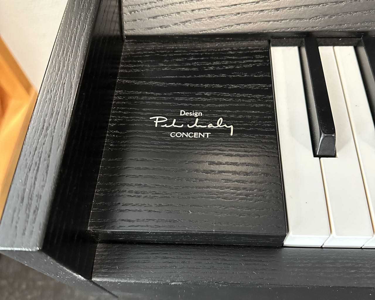 Sauter Concent 116 Klavier Esche schwarz poliert