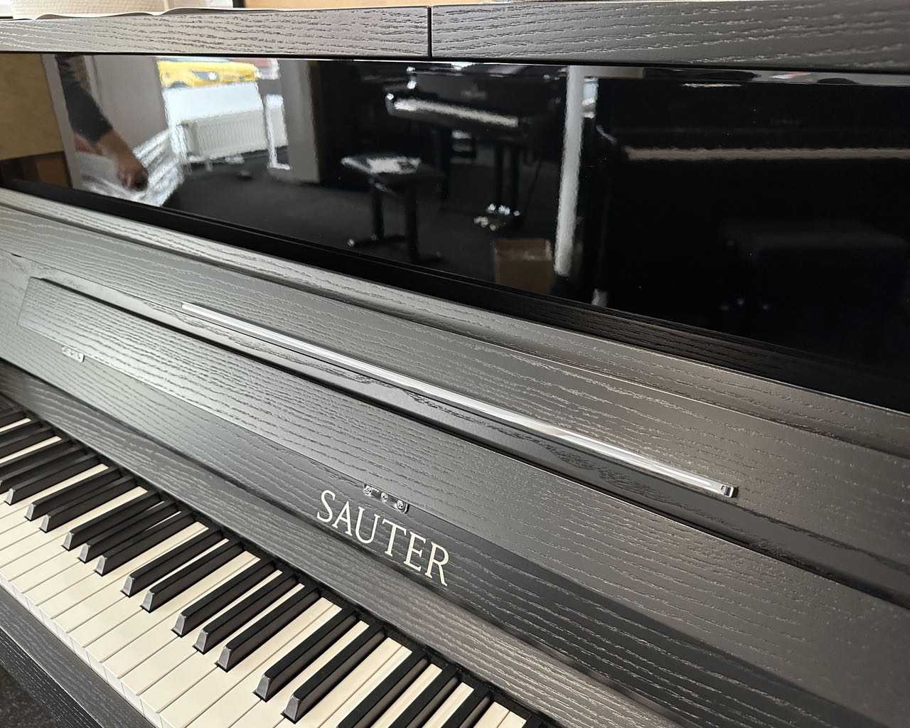 Sauter Concent 116 Klavier Esche schwarz poliert